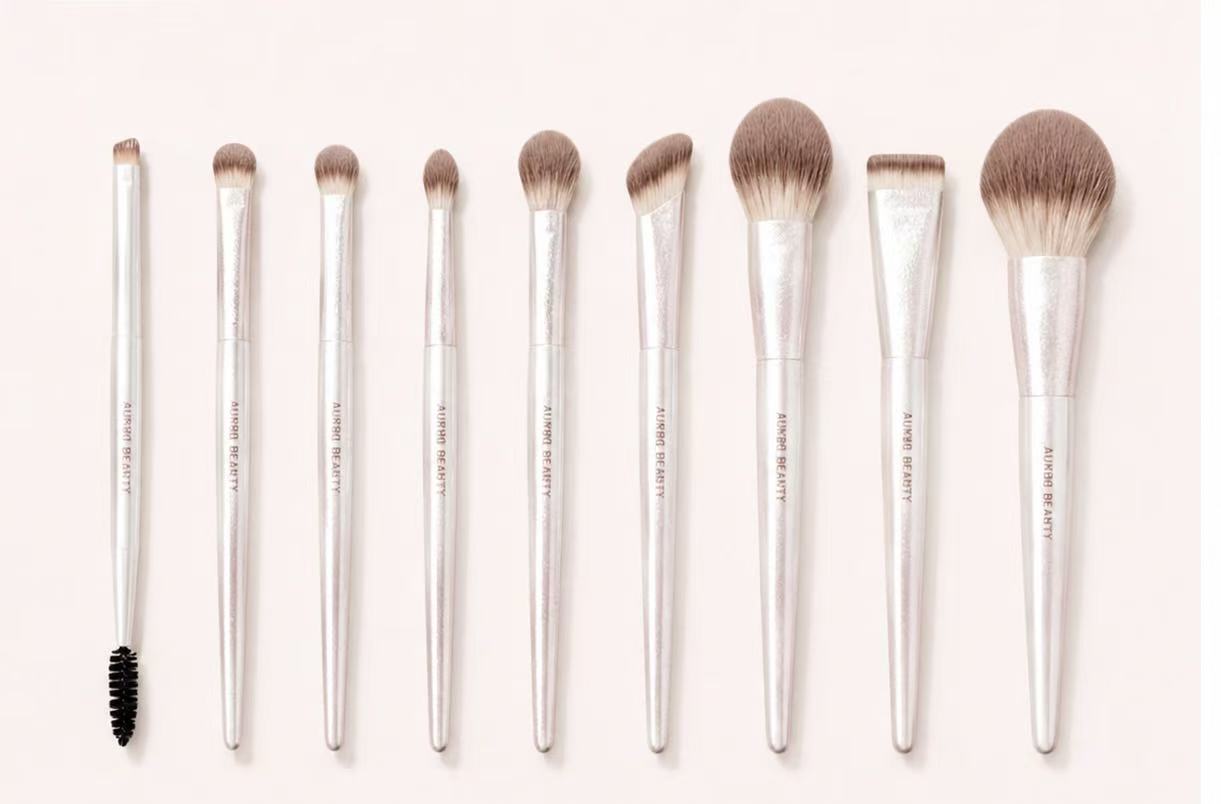 ESSENTIAL BRUSH SET